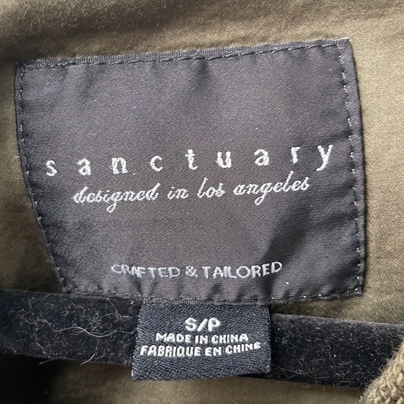 Sanctuary. Never worn! Camo zipper sweatshirt/jacket style - Picture 2 of 6